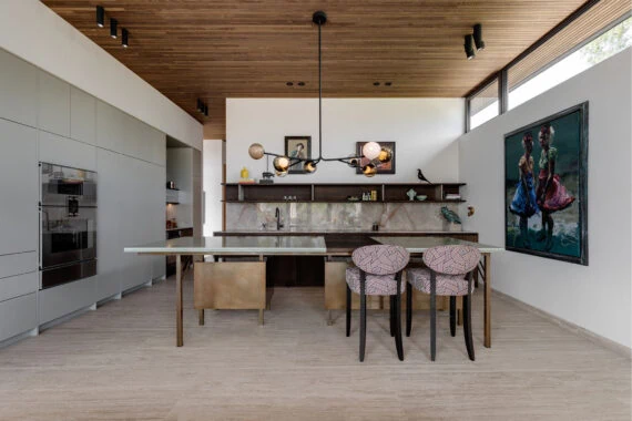 17Thermory-Benchmark-thermo-ash-ceiling-BLNA-Architekter-Distributor_Carpentier-Photo-Jurrit-van-der-Waal-1920x1280-1-570x380.png