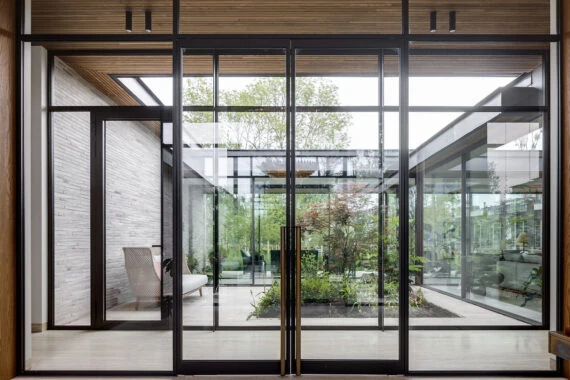 18Thermory-Benchmark-thermo-ash-ceiling-BLNA-Architekter-Distributor_Carpentier-Photo-Jurrit-van-der-Waal-570x380.png