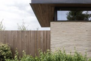 2.kep-2-Patio-House-thermo-koris-falburkolat.jpg