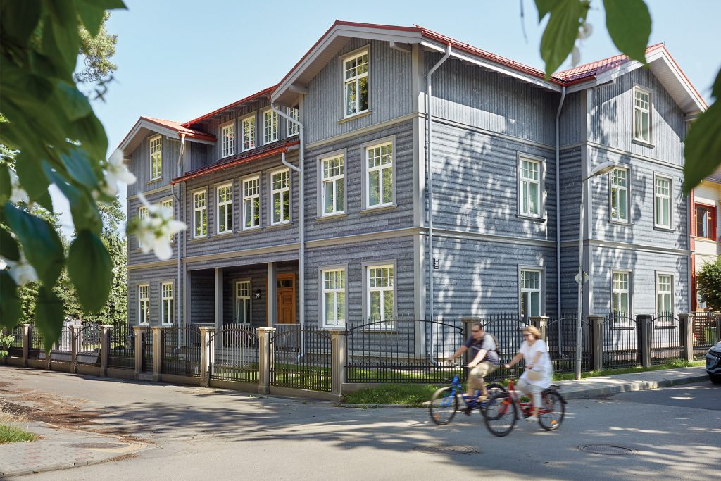 Drift-by-Thermory-cladding-in-Jurmala_Latvia_tone-Platinum_photo-credit_Madara-Gritane-1920x1280-1-1024x683.jpg