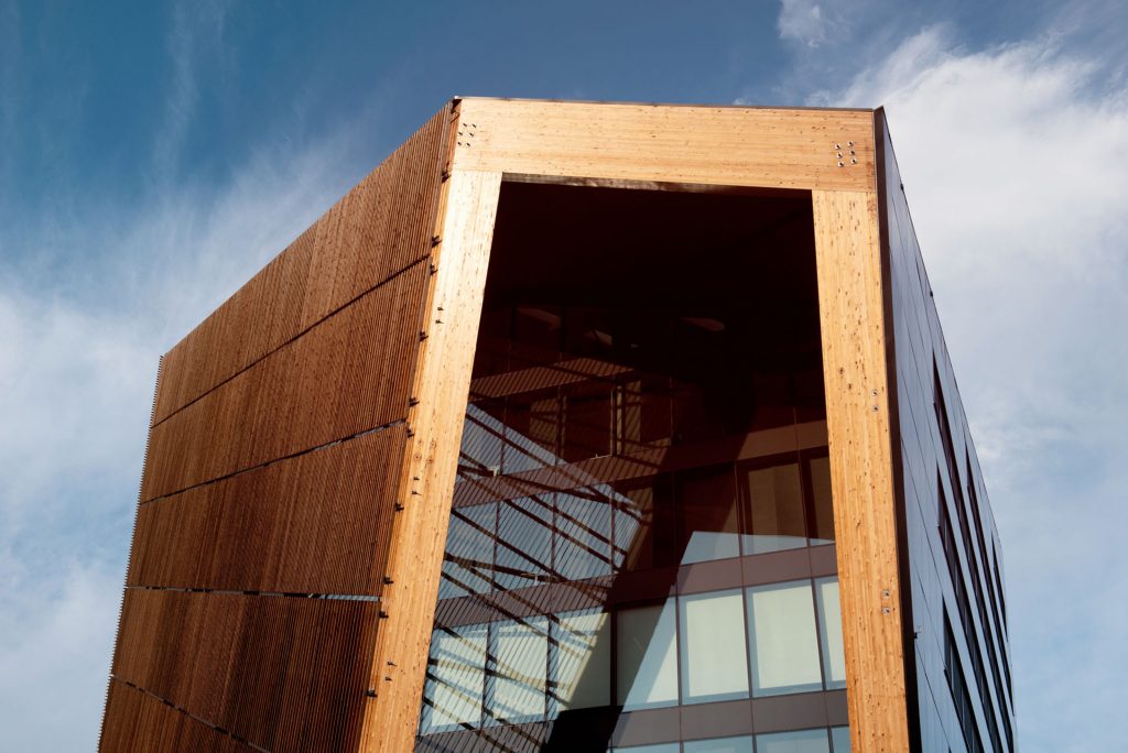Powerhouse-in-Telemark-Porsgrunn_Thermory-pine_distributor-Moelven_Architects-Snohetta_photo-credit-Jeanett-Teigen-10-1024x684.jpg