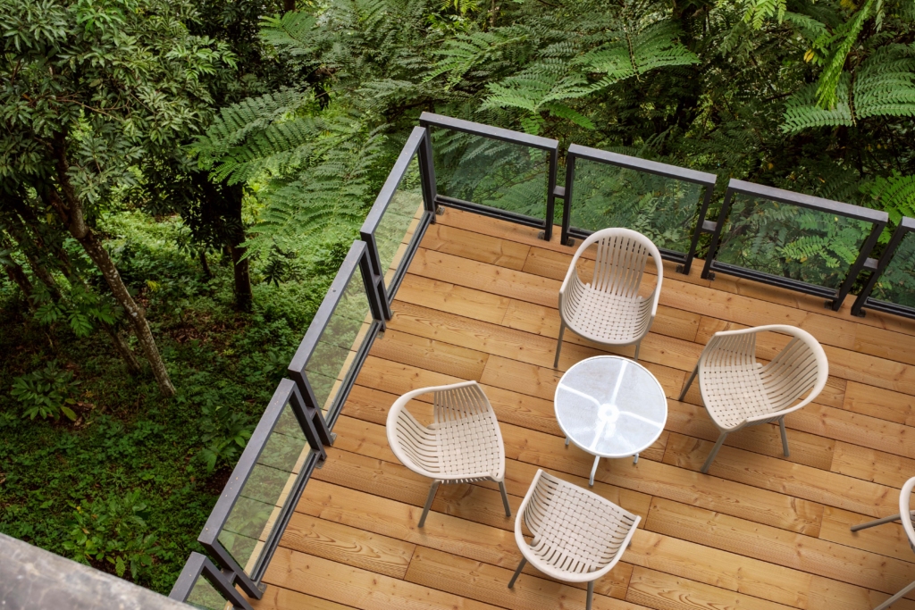 kodiak-photoshopped-install-deck-3-1-1024x683.jpg