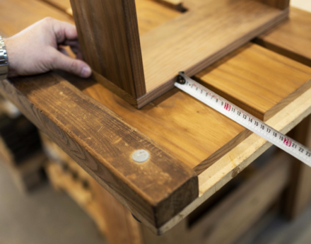 Készítsen saját kezűleg padot Thermowood (hőkezelt) fa falburkolatból